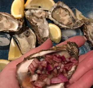 Hur öppnar man ostron?