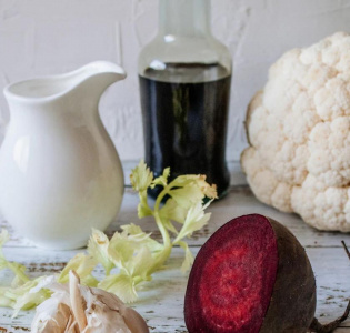 Snabbgjord exklusiv balsamico av vanlig balsamvinäger