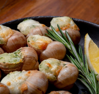 Franska gratinerade sniglar