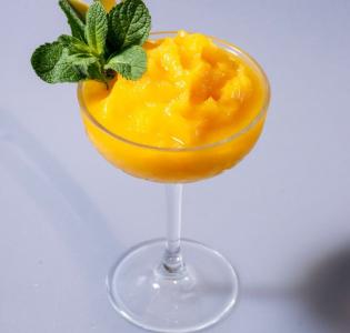 Mango- & passionsfruktsorbet