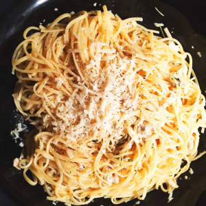 Linguine med svamp och citron