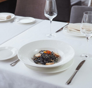 Svart pasta med musslor