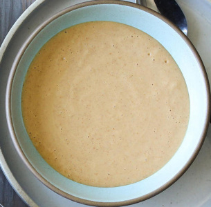 Magisk sås av rostad vitlök