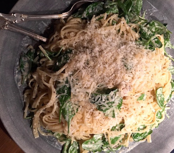 Gräddig sås med tryffel till pasta