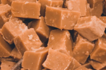 Apelsinkola med kryddnejlika