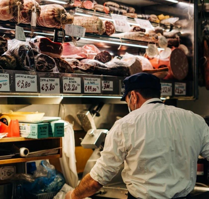 Vad r skillnaden mellan Salami och Salumi?