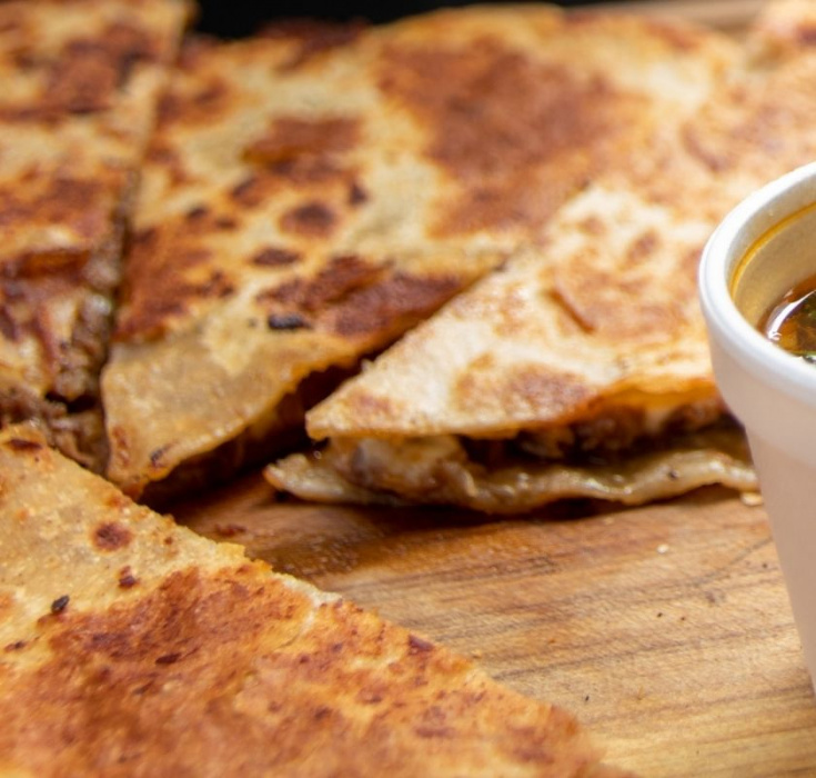 Quesadillas med tryffel, skinka & parmesan