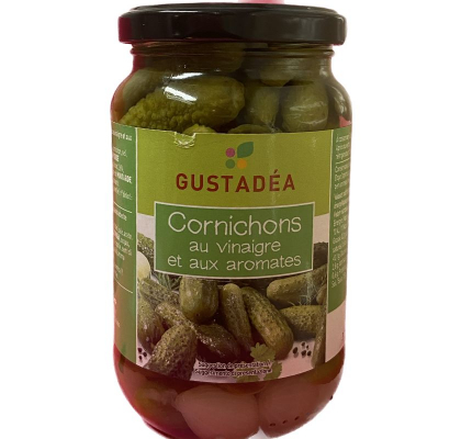 Cornichons i glasburk