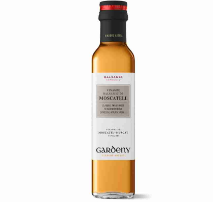 Moscatelvinger Castell de Gardeny i glasflaska