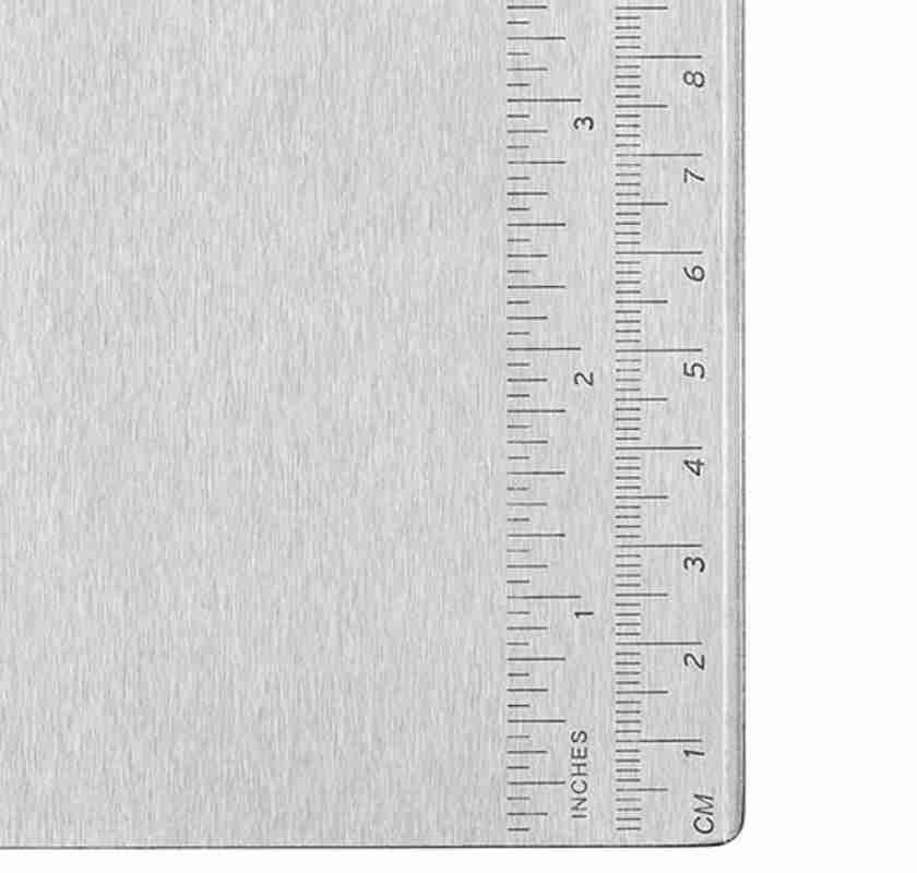 Detalj av linjalen p� STAINLESS STEEL PASTRY SCRAPER TALA 