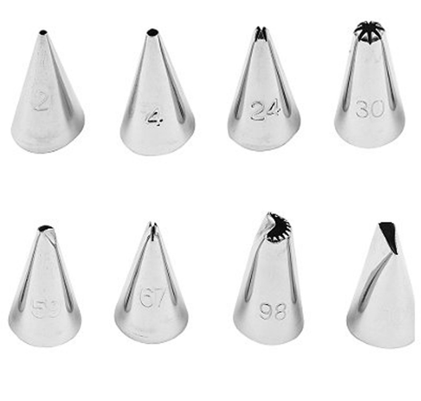 Set med spritsp�se och 8 sm� tyllar r�n Tala p� FreakyKitchen.se.