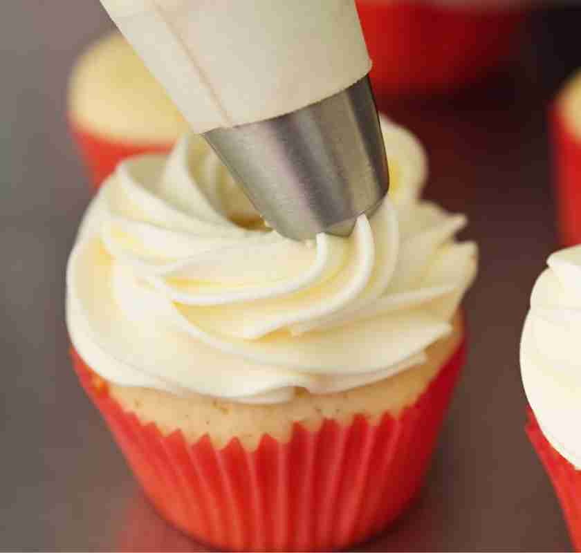 Tala Food Piping Set - Spritsset med 3 stora tyllar och spritsp�se spritsar cup cake
