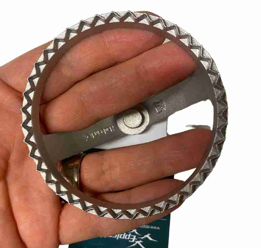 Raviolipress i hand 8 cm �