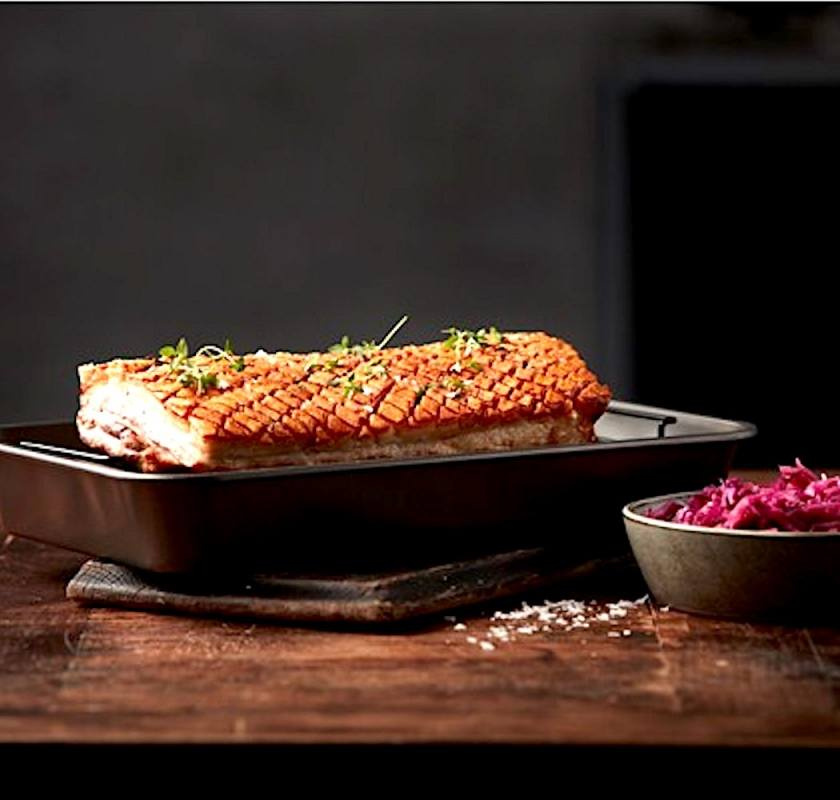 L�ngpanna eller ugnsform med galler