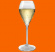 Champagneglas i plast med champagne mot orange bakgrund