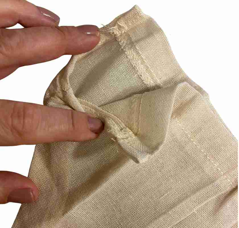 Extra silduk till saftsil i aluminium, kanalen f�r stativets ring i �verkanten