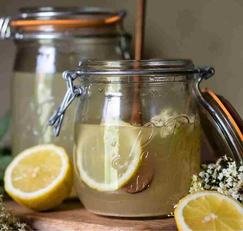 Konserveringsburk Le Parfait med fl�dersaft