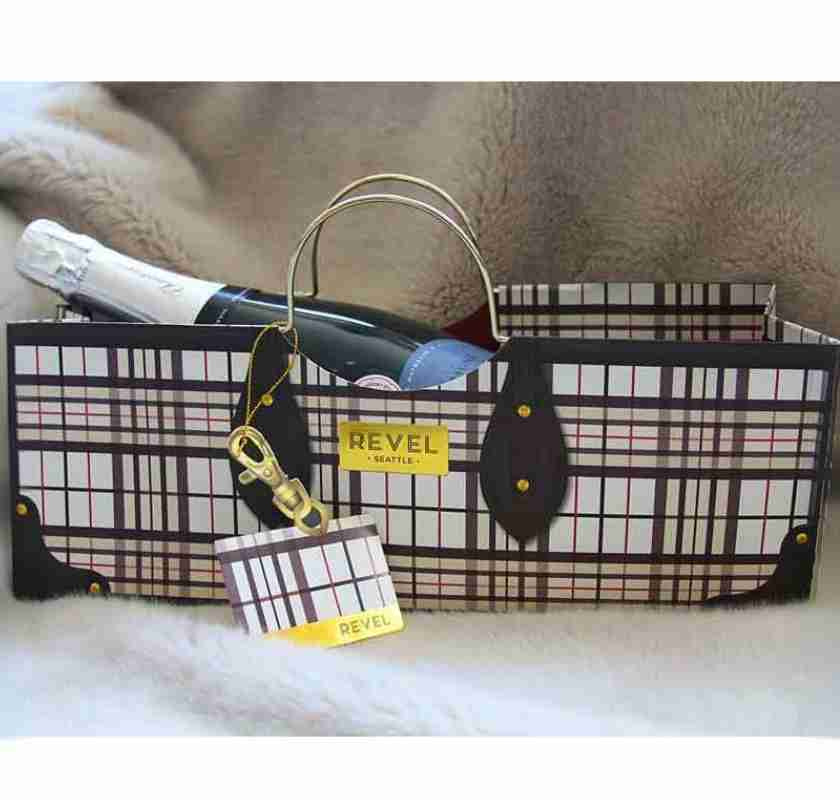 V�ska till vinflaska pl�drutig fr�n True