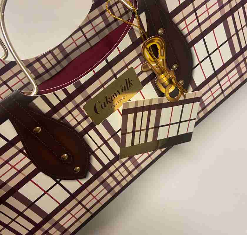 Detalj av Plaid Wine Purse Bag - V�ska till vinflaska pl�drutig 