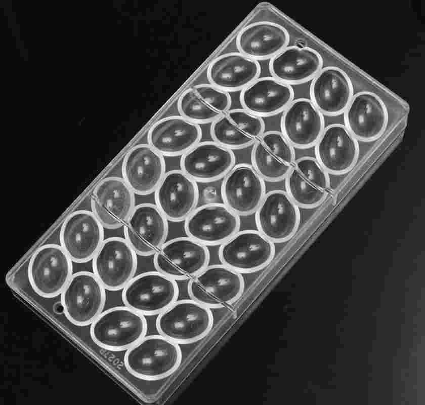 Pralinform sm� �gg i choklad