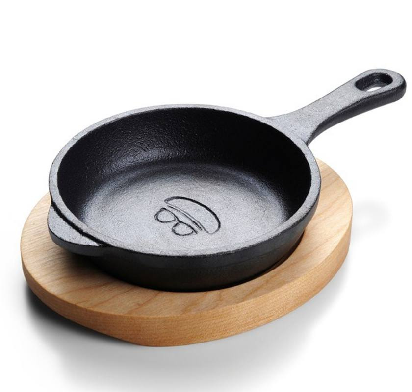 Minipanna gjutj�rn med underl�gg i tr�