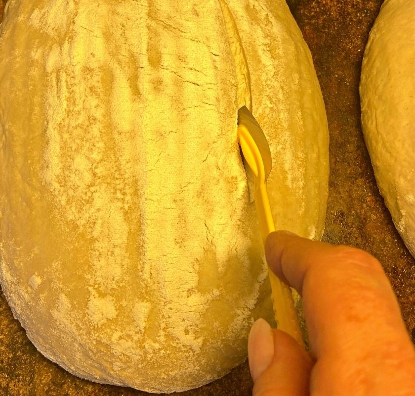 Snittkniv med b�jt blad gul