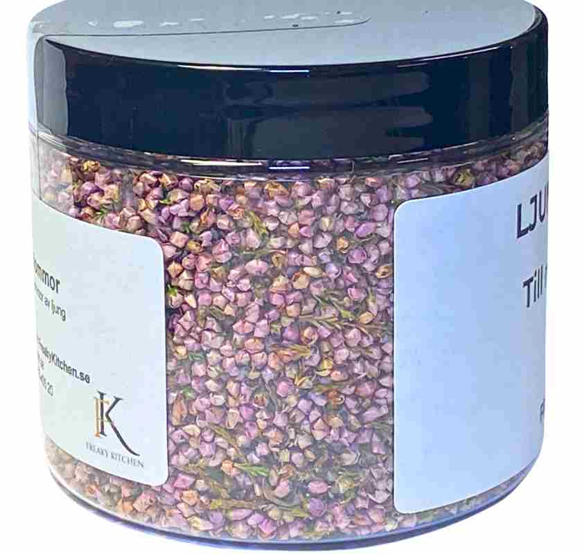 Burk med torkade ljungblommor fr�n sidan