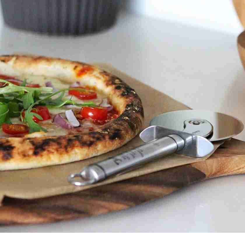 Pizzask�rare och pizza