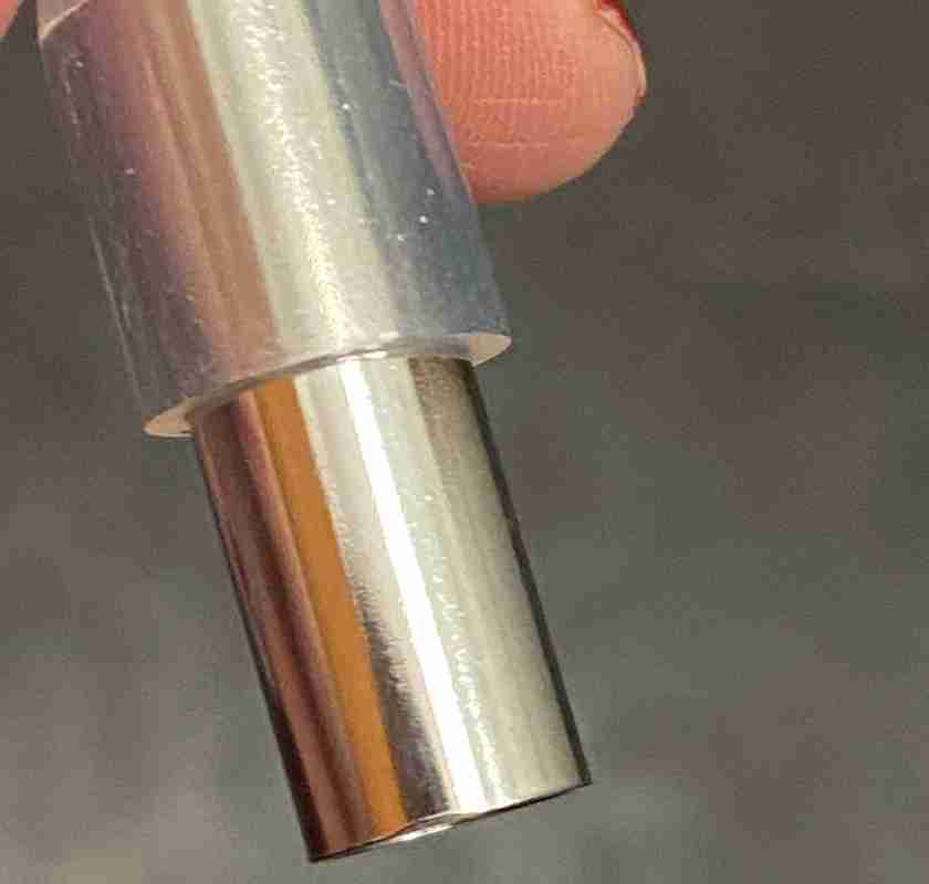 Extra slang och kl�mma till saftkokare tappen och slutet av slangen