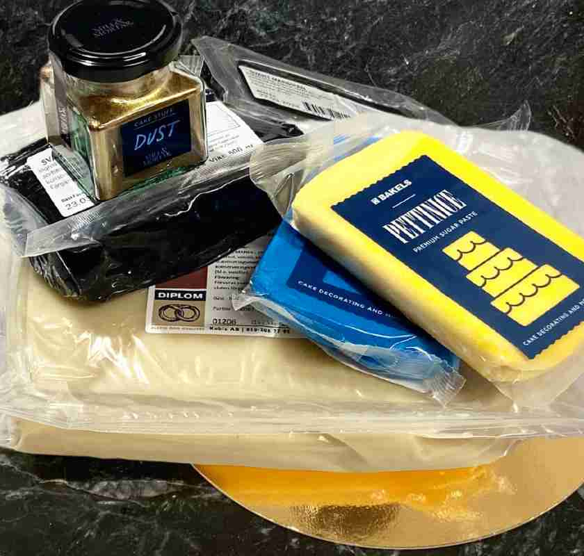 Allt till studentt�rtan