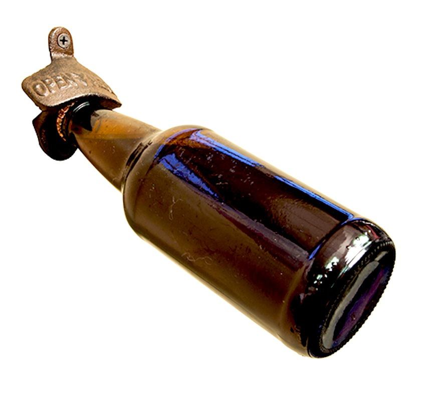 kapsyl�ppnare p� v�ggen