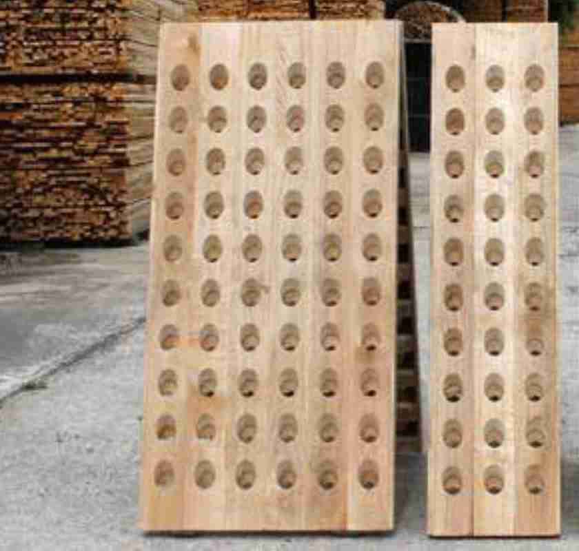 Champagnest�ll i ek Pupitre f�r 120 flaskor m�rk