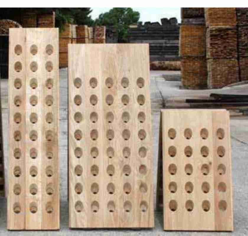 Champagnest�ll i ek Pupitre f�r 24 flaskor natur