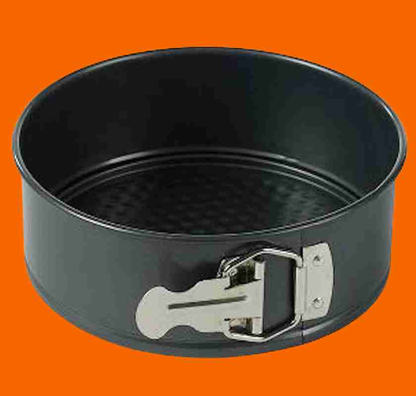 Springform 18 cm mot orange bakgrund