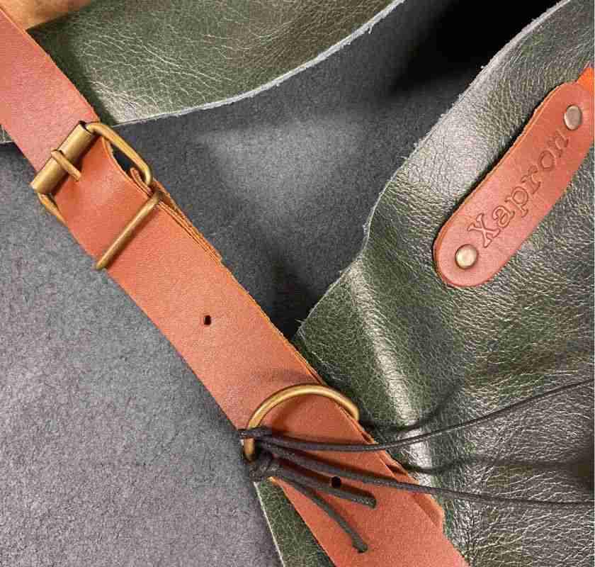 Skinnf�rkl�de gr�nt vaxat detalj 