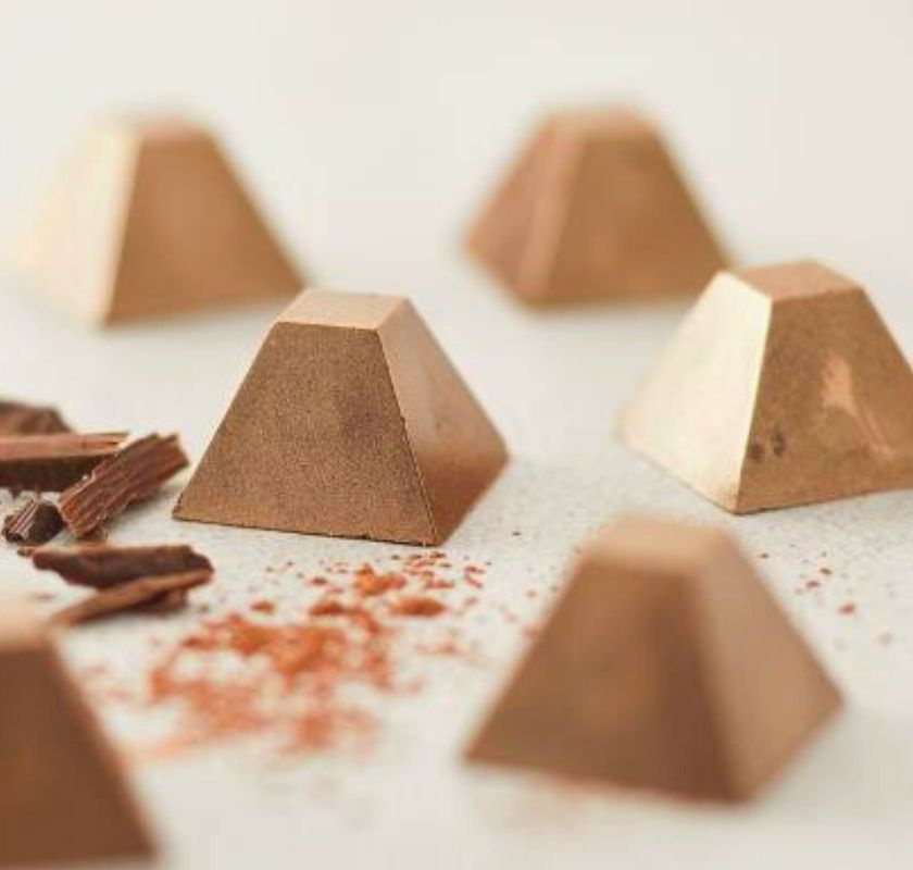 Praliner i pyramidform