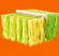 Stor hopfllbar pastatork fylld med pasta mot orange bakgrund