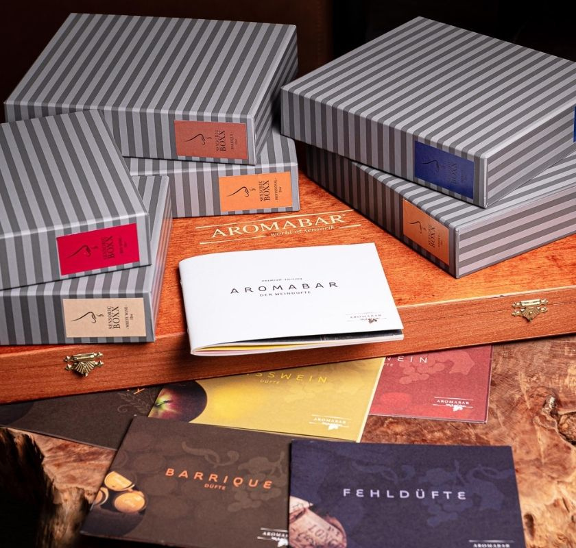 Doftl�da 12st aromer r�da viner