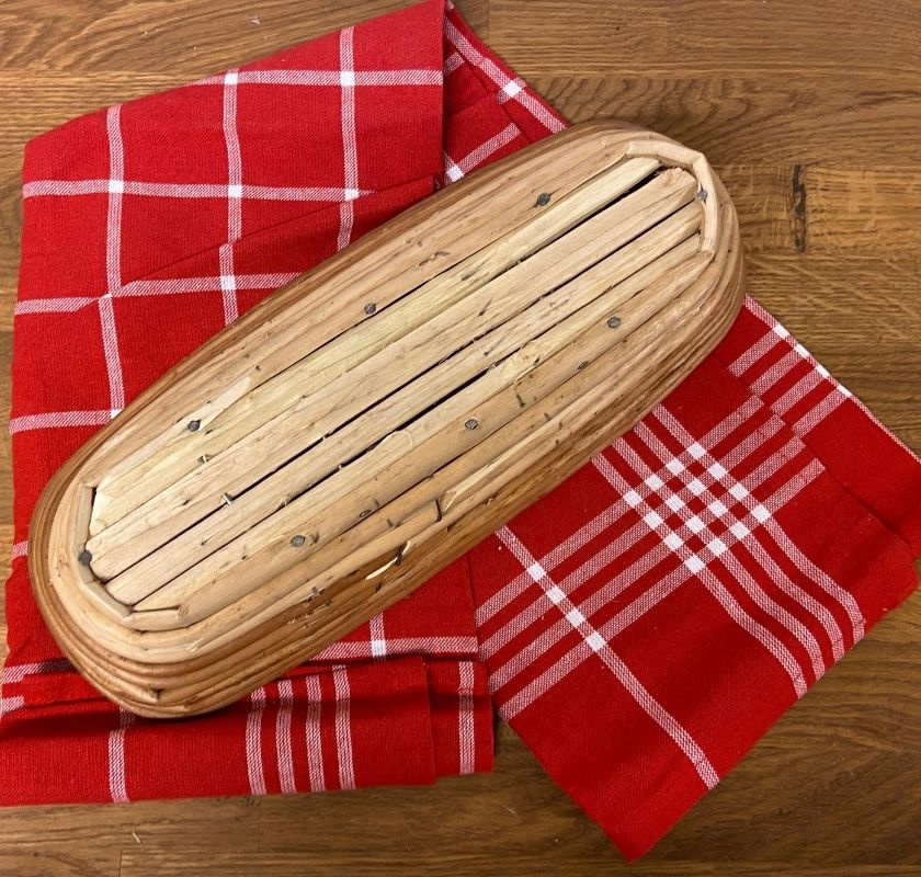 Bannetton j�skorg f�r surdegsbr�d