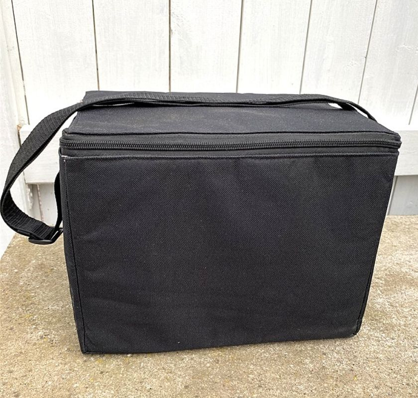 V�ska f�r vinglas till vinprovningen p� Freaky Kitchen