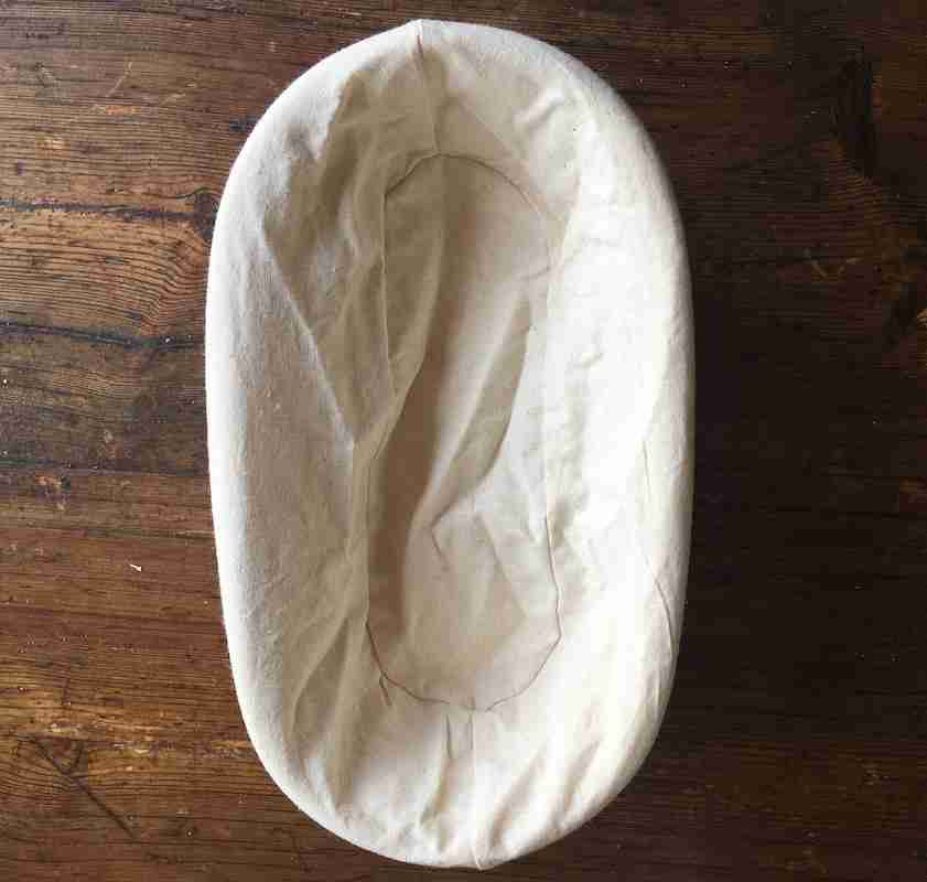  J�skorg oval med duk, �verdrag i tyg, ovanifr�n