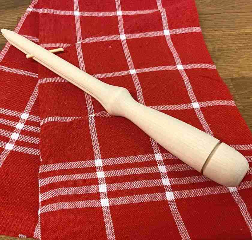 Rullr�nsformare i tr� p� r�d k�kshandduk