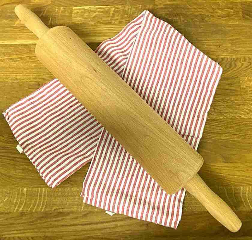 Br�dkavel tjock i tr� p� Freaky Kitchen