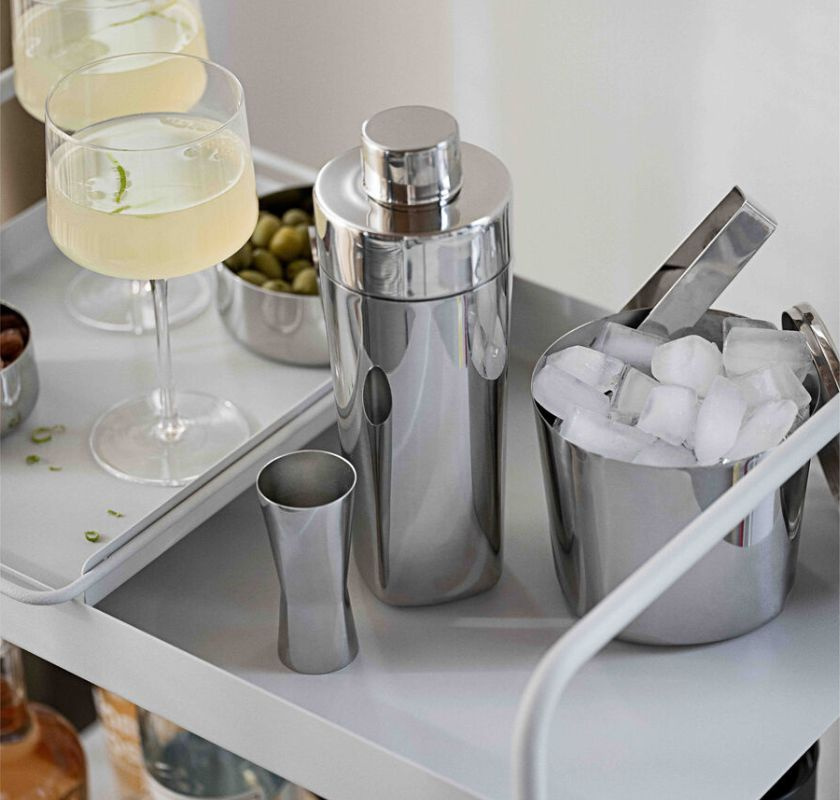 Barset med cocktail-shaker och tillbeh�r