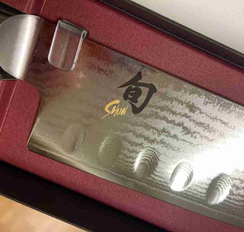 Kniv Damaskus KAI Shun Classic n�rbild av blad