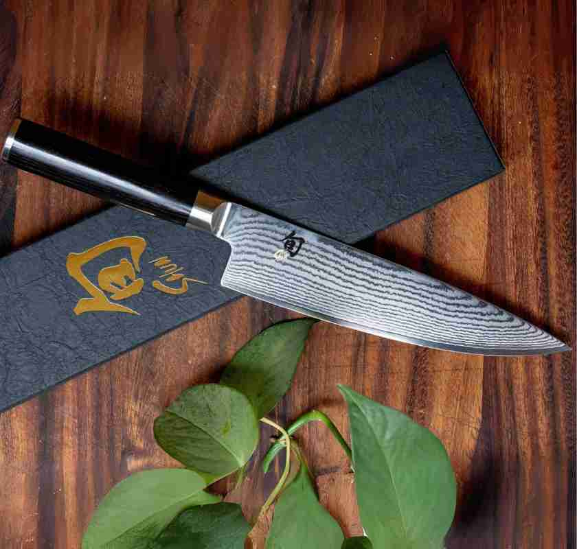 Kockkniv KAI Shun Classic 20 cm och presentask