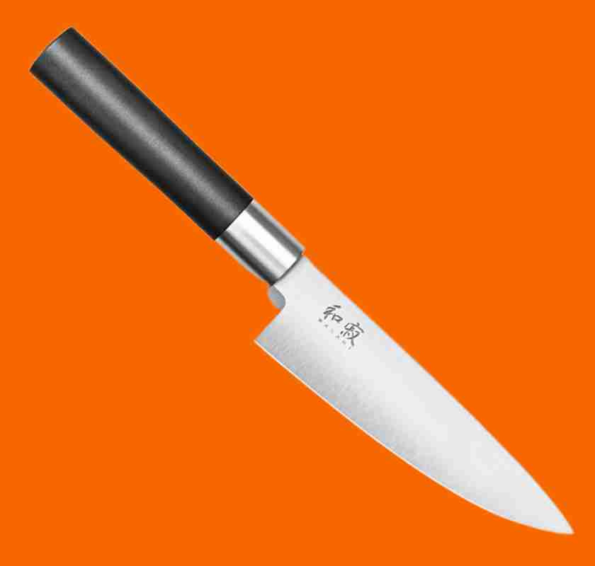 Kockkniv KAI Wasabi black 15 cm mot orange