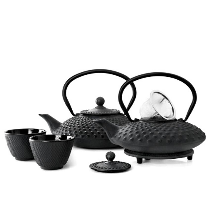 Tekanna japansk svart i gjutj�rn