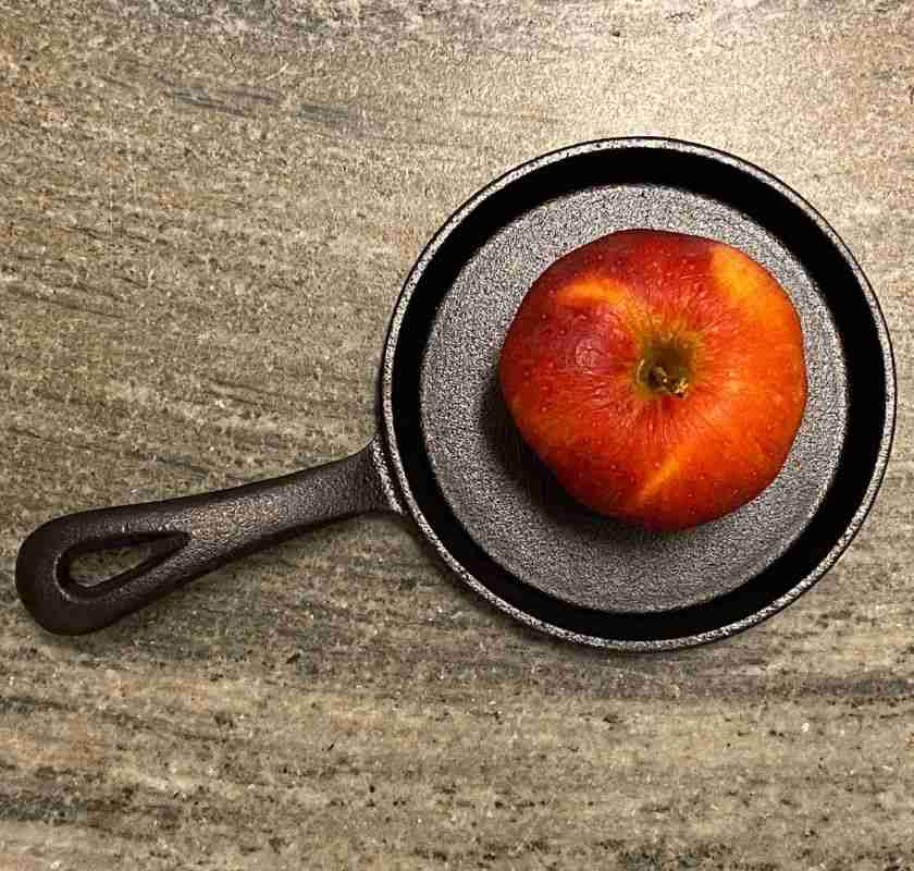 Minipanna rund 13 cm gjutj�rn