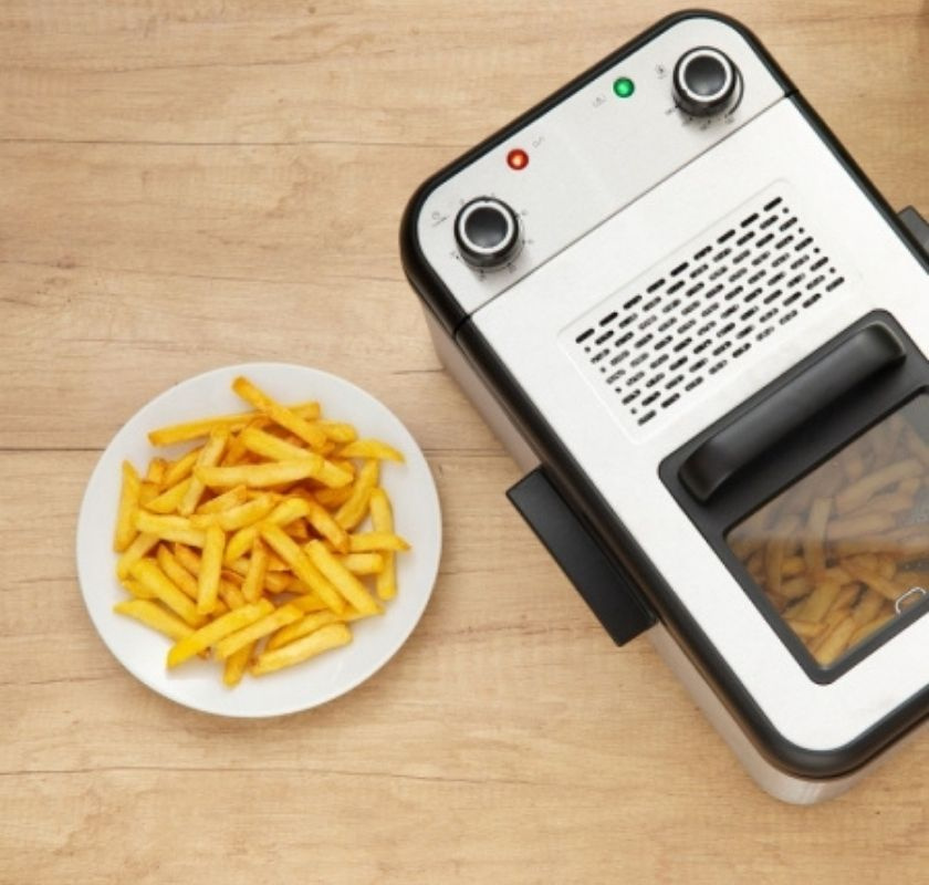 Frit�s 3,2 Liter SENCOR, ovanifr�n med pommes